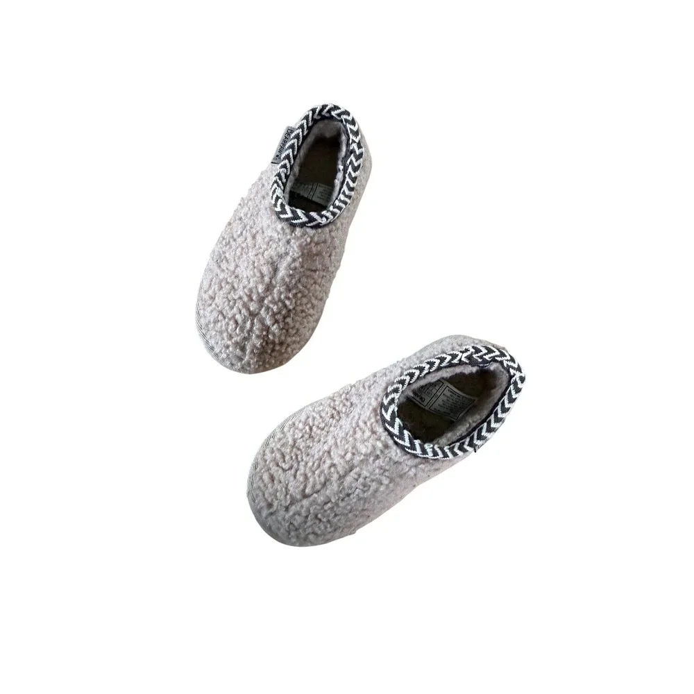 Bearpaw Snuggle Tabitha girls faux fur slip on slippers